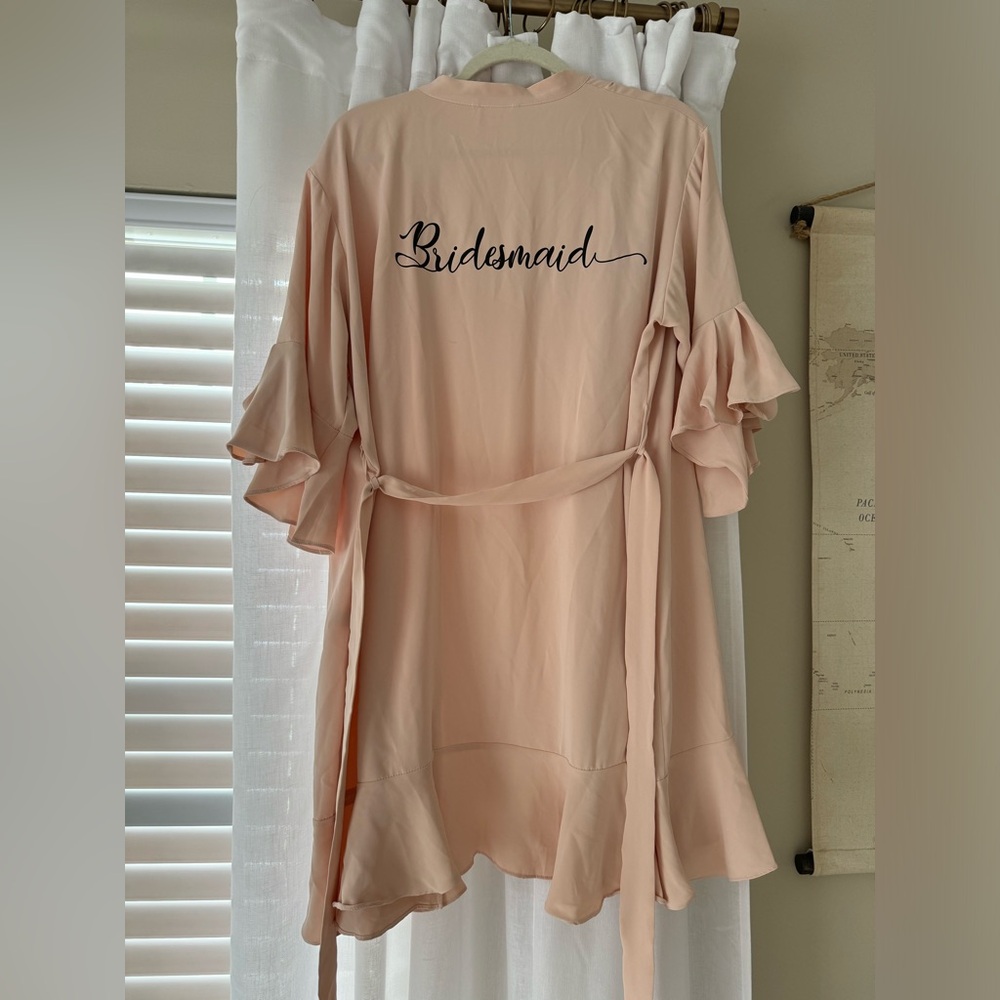 Light pink bridesmaids ruffle robe